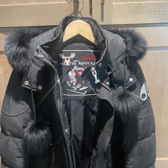 Moose Knuckles down filled winter coat, size small - Picture 4 of 14